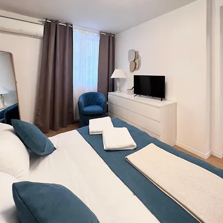 Domus Mundi Apartment